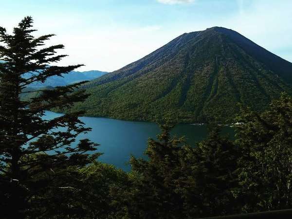 男体山と中禅寺湖を一望できる、中禅寺スカイライン