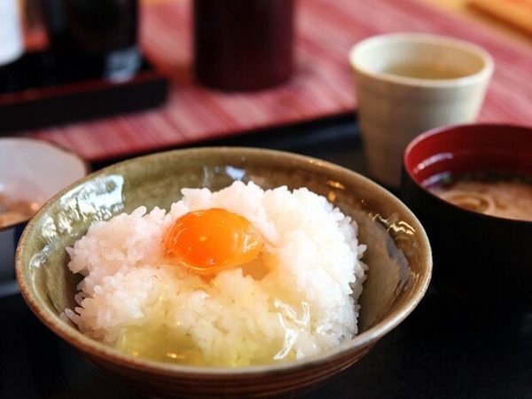 【朝食】たまごかけご飯はおかわりOK！