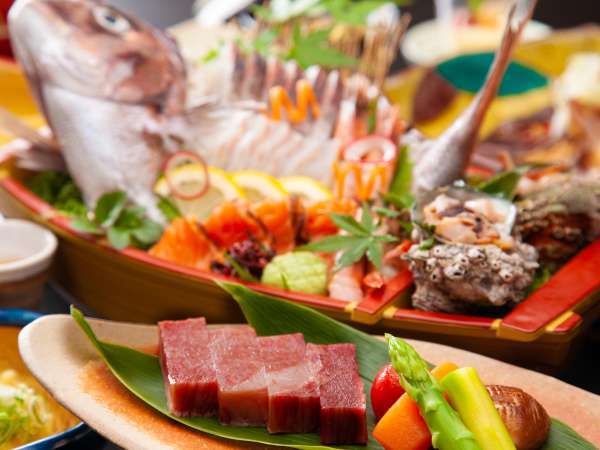 ~会席料理のご夕食イメージ~ 実際の提供内容は季節により異なります。