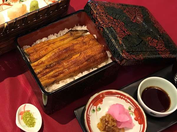 東急リゾートタウン浜名湖　ホテルハーヴェスト浜名湖　のプラン「【平日限定＆室数限定】夕食ルームサービス！夕食は浜名湖産鰻重御膳！朝食はブッフェ／1泊2食」