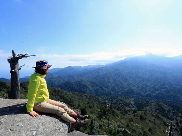 【太鼓岩】澄み切った空気！大自然！世界遺産の島の絶景をひとりじめ♪