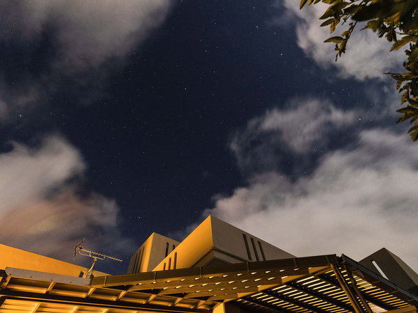 ・【星空】明かりに邪魔されることがないので、晴れていれば満天の星空を望めます