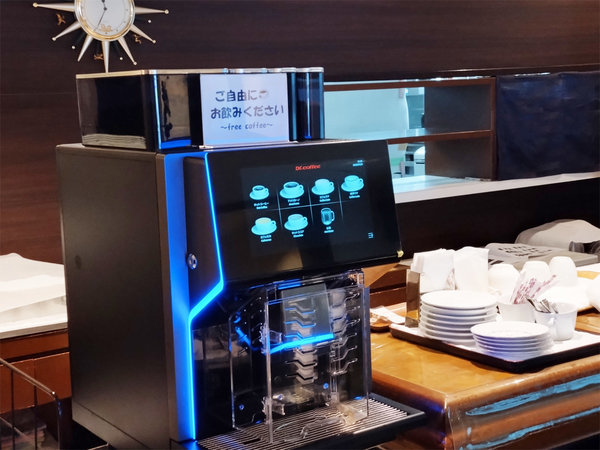 【レストラン】タッチパネルで簡単操作、多彩なメニューからお好きな一杯をどうぞ。