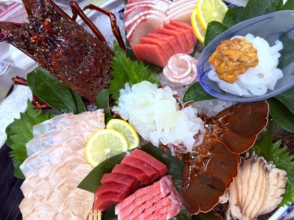 伊勢海老の姿盛り