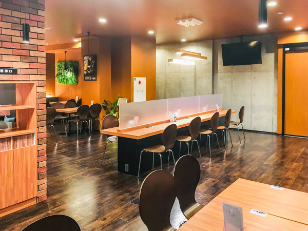 【MAX CAFE】モーニング、ランチタイム、カフェタイムをぜひお楽しみ下さい。