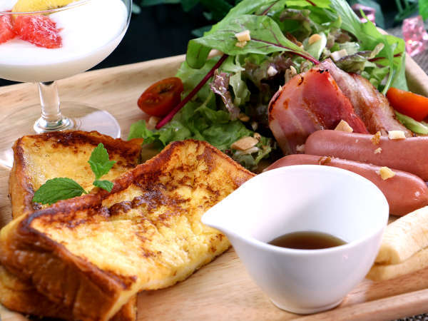 【朝食】フレンチトーストは手作り♪お客様からも大好評。