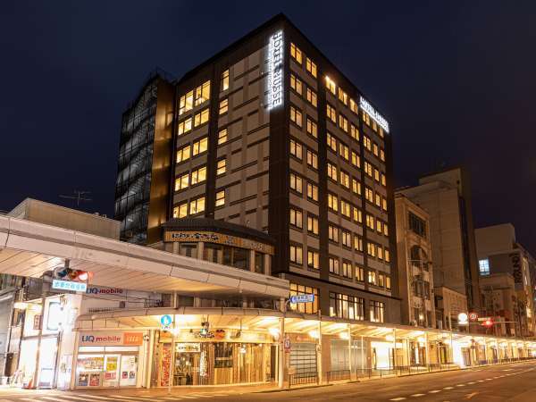 阪急「京都河原町駅」3番出口より徒歩約3分・観光にもビジネスにも絶好のロケーション