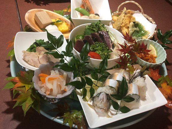 雲の上のホテル別館・マルシェユスハラのプラン「1泊2食付【皿鉢料理・クモノウエ】」