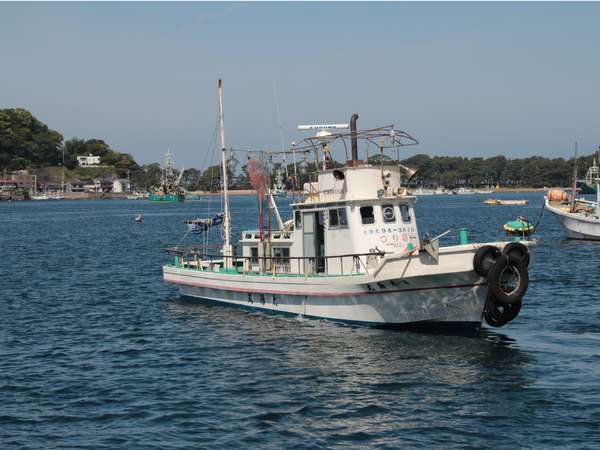 釣り船の乗り場は目の前で便利