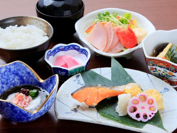 四季彩食みどり　朝食　和食