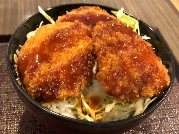 ◆福島県郷土料理　ソースカツ丼         様々なトッピングでお楽しみくださいませ♪