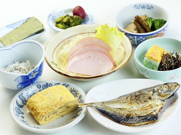 民宿豊のプラン「【1泊朝食付】レイトチェックイン22時ＯＫ！漁師町の和朝食」