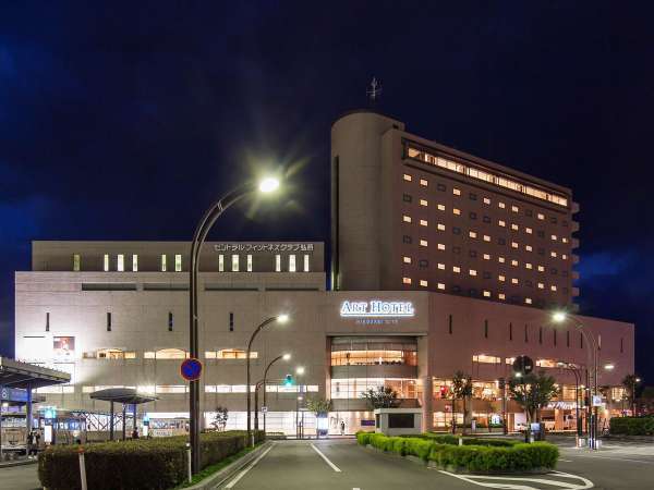 アートホテル弘前シティ／外観　JR弘前駅の目の前にあり、青森駅と新青森駅からのアクセスに便利です。