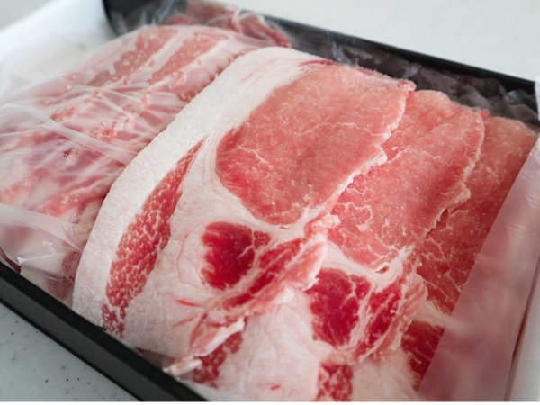 信州佐久　春日温泉　自然体感リゾートかすがの森のプラン「【お得に宿泊！】ヘルシー信州豚すき御膳と美肌の湯」