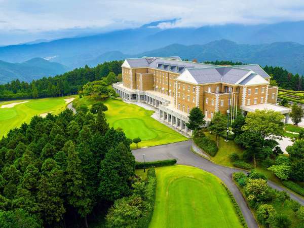 ゴルフ場とホテルが隣接していてとっても快適です。富士山も一望できます！！