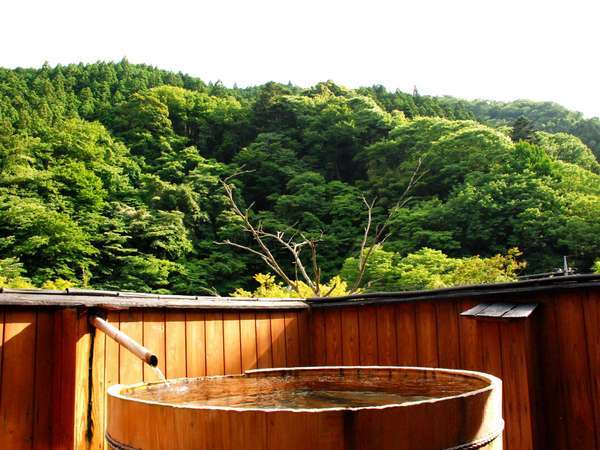 無料の貸切風呂【酒樽の湯】は中伊豆一の絶景山露天！もちろん源泉１００％☆緑に包まれ満天の夜空も