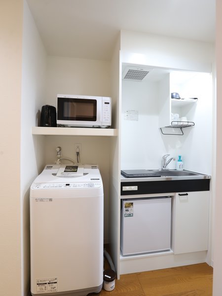 全室、洗濯乾燥機・キッチン・冷蔵庫・電子レンジ・ケトルなど長期滞在に最適な設備を整えています
