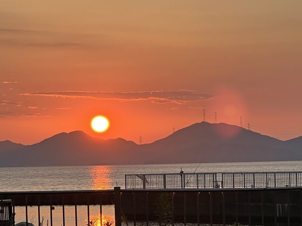 *［風景］小浜湾へ沈む夕陽（イメージ）