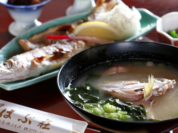 【和朝食】朝の目覚めに染み渡る味噌汁