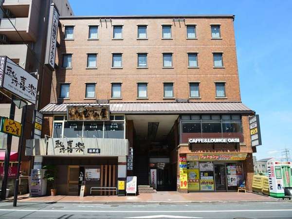 近鉄大和八木駅より徒歩４分。橿原市中央街でビジネス・観光のベースとして好適。