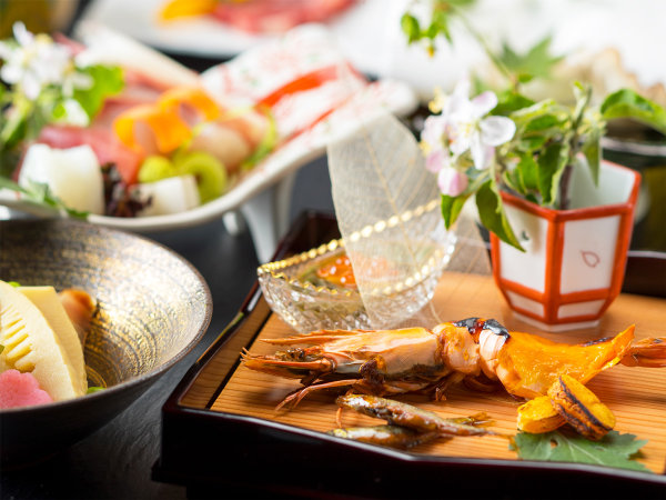 川場温泉　清流の里　錦綉山荘のプラン「■和食会席■日本の美を堪能！四季折々の風景と自然の恵みを生かした和食会席-2食付-」