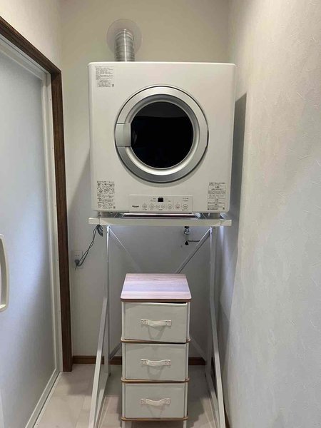 洗濯機、ガス乾燥機を無料で利用できます。連泊などに便利な設備を用意しています。