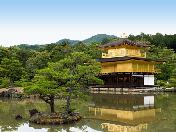・京都を代表する観光名所・金閣寺まで徒歩約3分