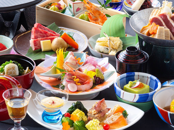 【夕食】会席料理「兼六」　※写真は2021年4月から2021年9月までのイメージとなります。