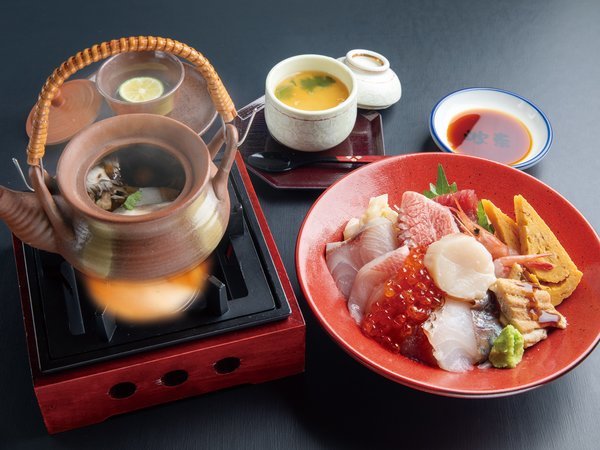 【朝食イメージ】10種類の彩り豊かなネタを使用したこだわりの海鮮丼♪