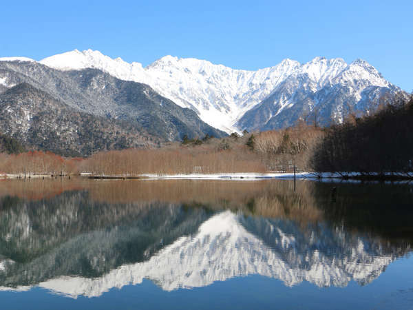 開山直後の穂高連峰