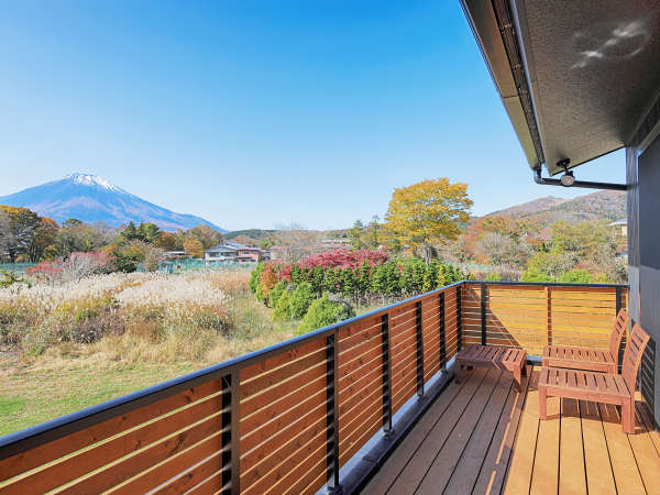 コテージ◆ベランダから臨む富士山