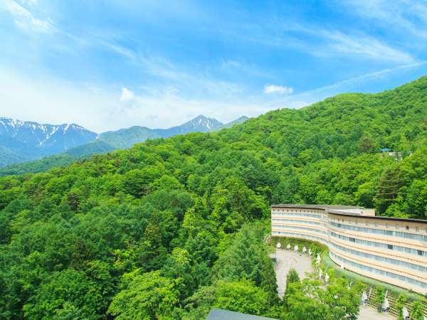 標高1000m！雄大な自然と豊かな緑に囲まれた山岳リゾート♪