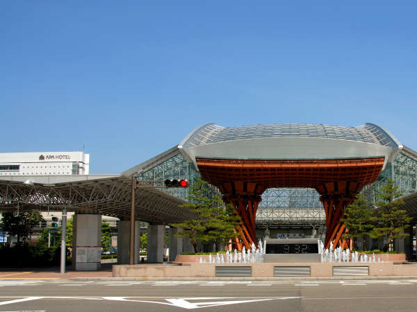 金沢駅に隣接でアクセス抜群（写真提供：金沢市）