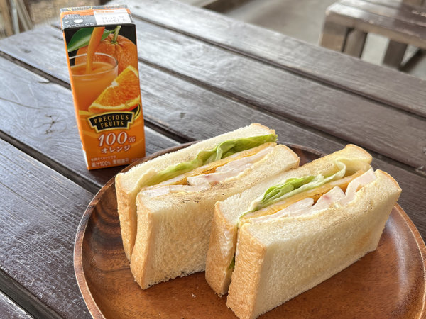 ペンション　B.B.Dylanのプラン「【無料朝食付】琵琶湖湖畔で迎える朝は景色を見ながらのんびりモーニング♪【絶品サンドイッチ】」