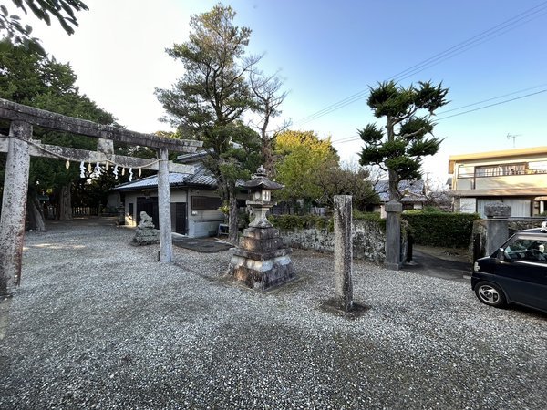 当ゲストハウスは潮崎本之宮神社の敷地内にあります
