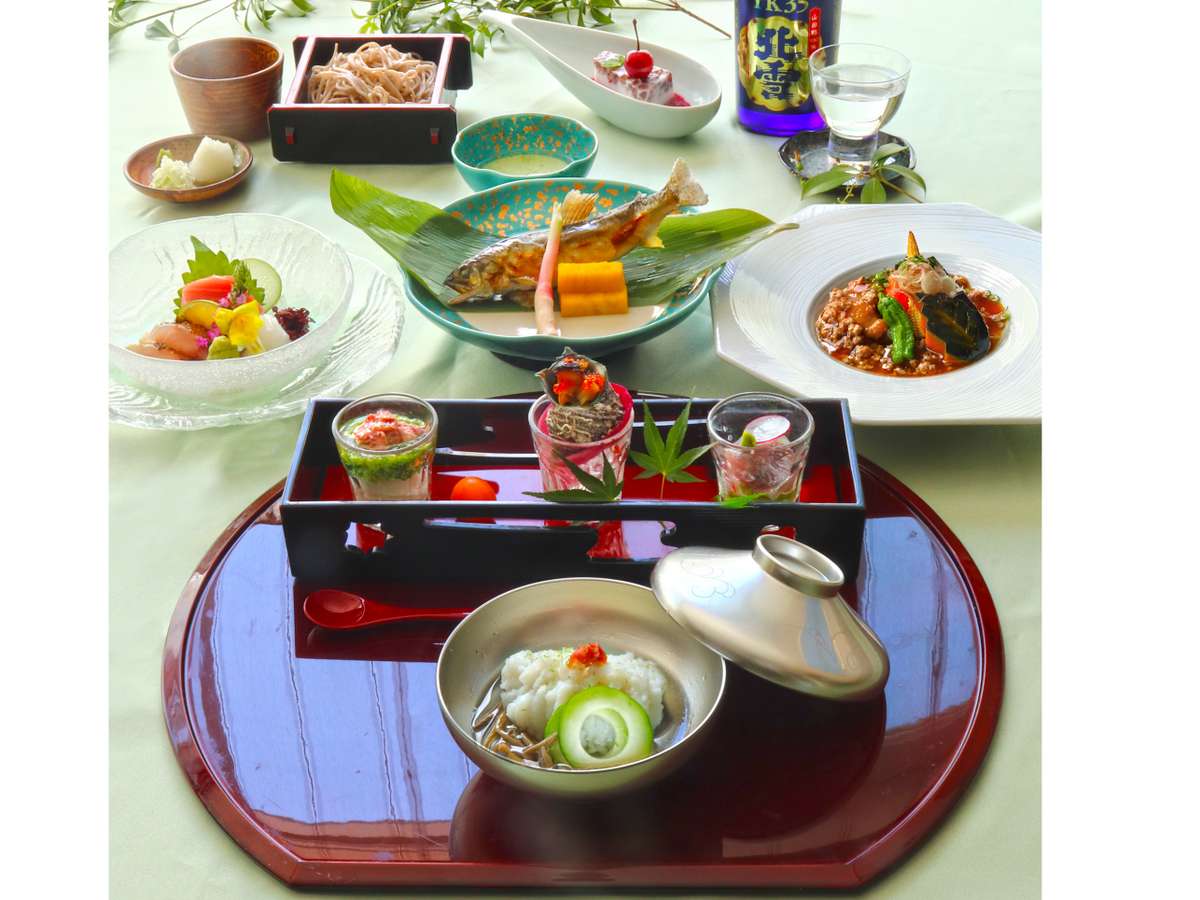 日本料理ふじ　懐石料理（一例）　※季節によって内容が異なる場合がございます。画像はイメージです。