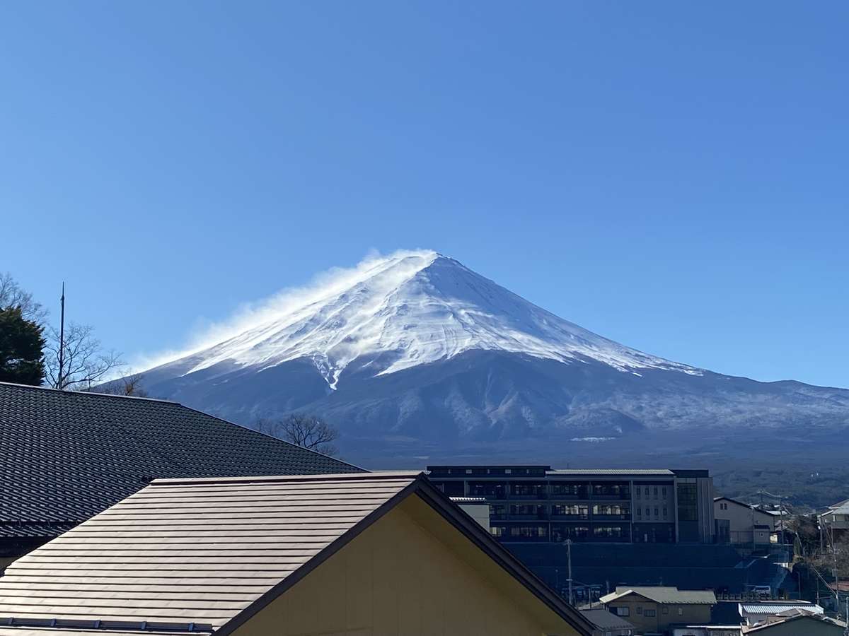 7階休憩処からの「富士山」