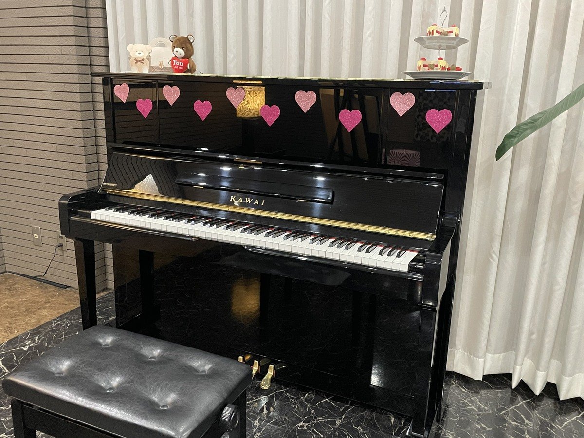■ロビーにはどなたでもご利用頂けるピアノをご用意しております。フロントスタッフまでお声がけください。