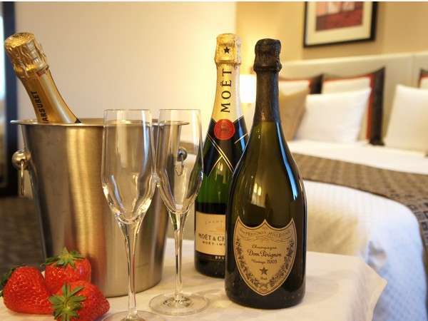 【記念日】シャンパンやスパークリングワインなど、大切な方とお部屋で乾杯しませんか？