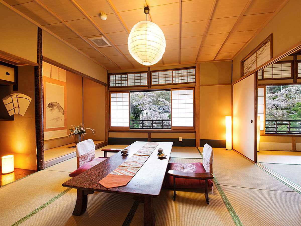【桜の間-SAKURA-】『たおやかな時』を刻む、一番人気の“庭園側客室”