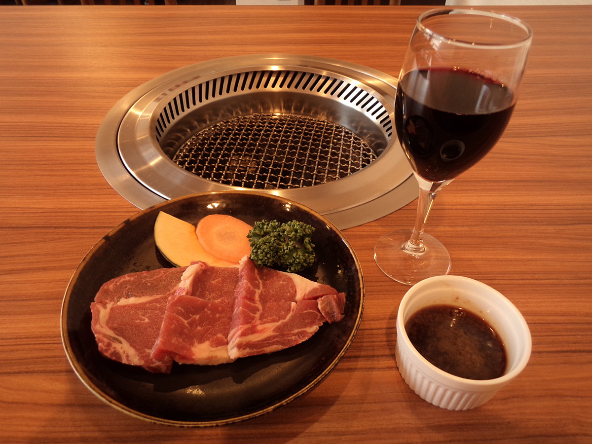 炭火焼肉たじま
