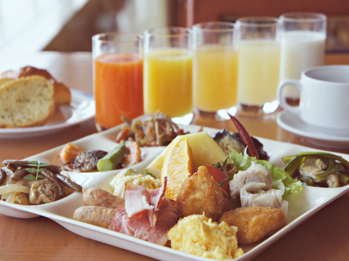 地元新潟の食材を使用した郷土料理も含めた、みのや自慢の朝食をじっくりとご堪能ください
