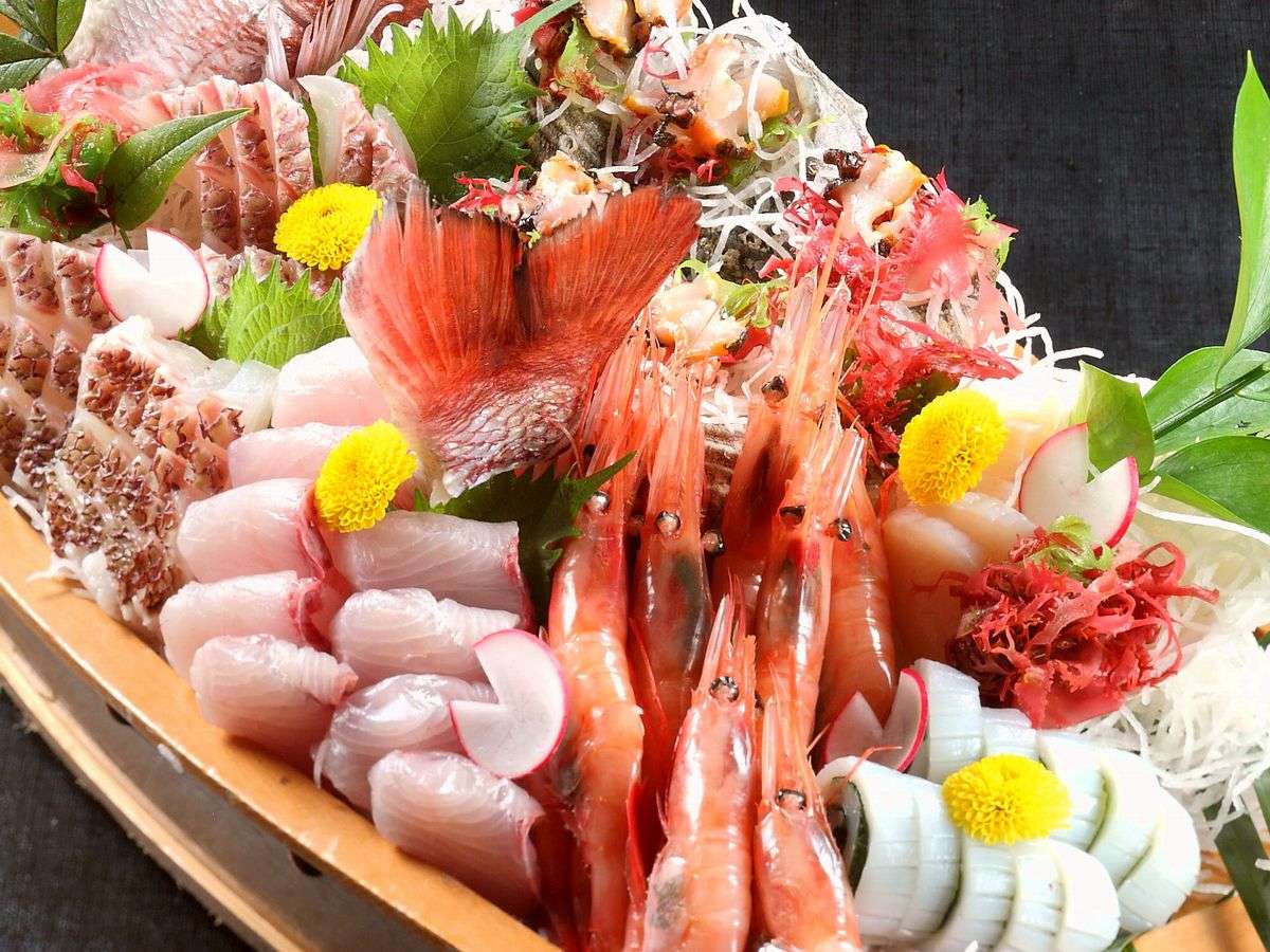 【舟盛】日本海の味覚とれとれ★海近くのお宿だから魚がウマイ♪写真は5名様盛り