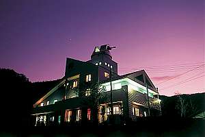 「オーベルジュ　アルビレオ天文台」の四季を通して楽しめるリゾート神鍋に佇むプチホテル