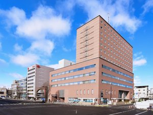 「ホテルサンキョウ福島　HOTEL　SANKYO　FUKUSHIMA」の【外観】（昼）