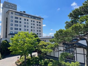「秋田天然温泉　ルートイングランティア秋田SPA　RESORT」のホテル外観