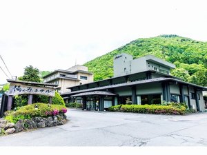 「健康と美食のお宿　作並温泉　湯の原ホテル」の外観