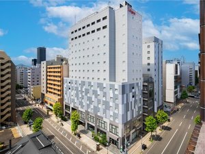 「ラ・ジェント・ステイ札幌大通」のホテル外観・昼間