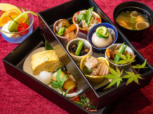 「ホテルアベストグランデ京都清水」の朝食（一例）日によって、御膳とビュッフェどちらかのスタイルでご提供。