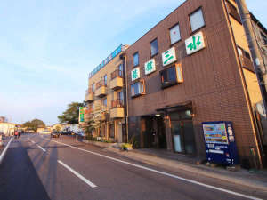 「ビジネス旅館三水」の#駅チカ♪JR水戸線　川島駅から徒歩1分以内です